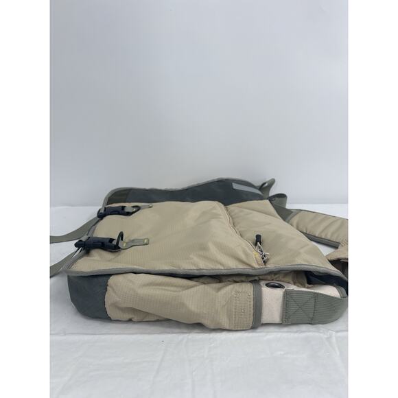 ESPRIT Classic messenger Bag Tan And Green W/ Inner & Outer Dividers & Pockets - Picture 3 of 5